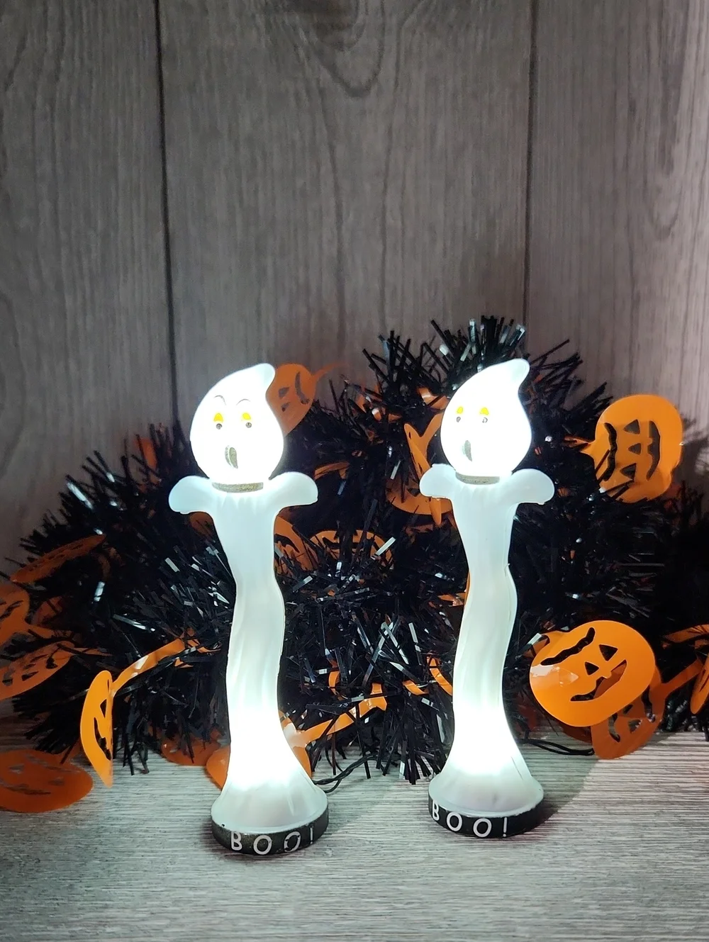 Lemax Spooky Town Halloween Ghost Lamp Posts, Set of 2 14335